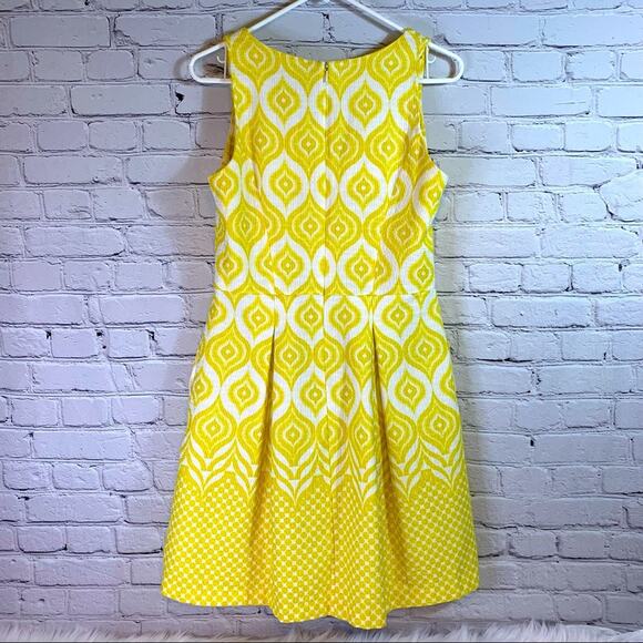Just Taylor Yellow & White Fit & Flare Ogee Dress Size 8 P0309 - Picture 2 of 7